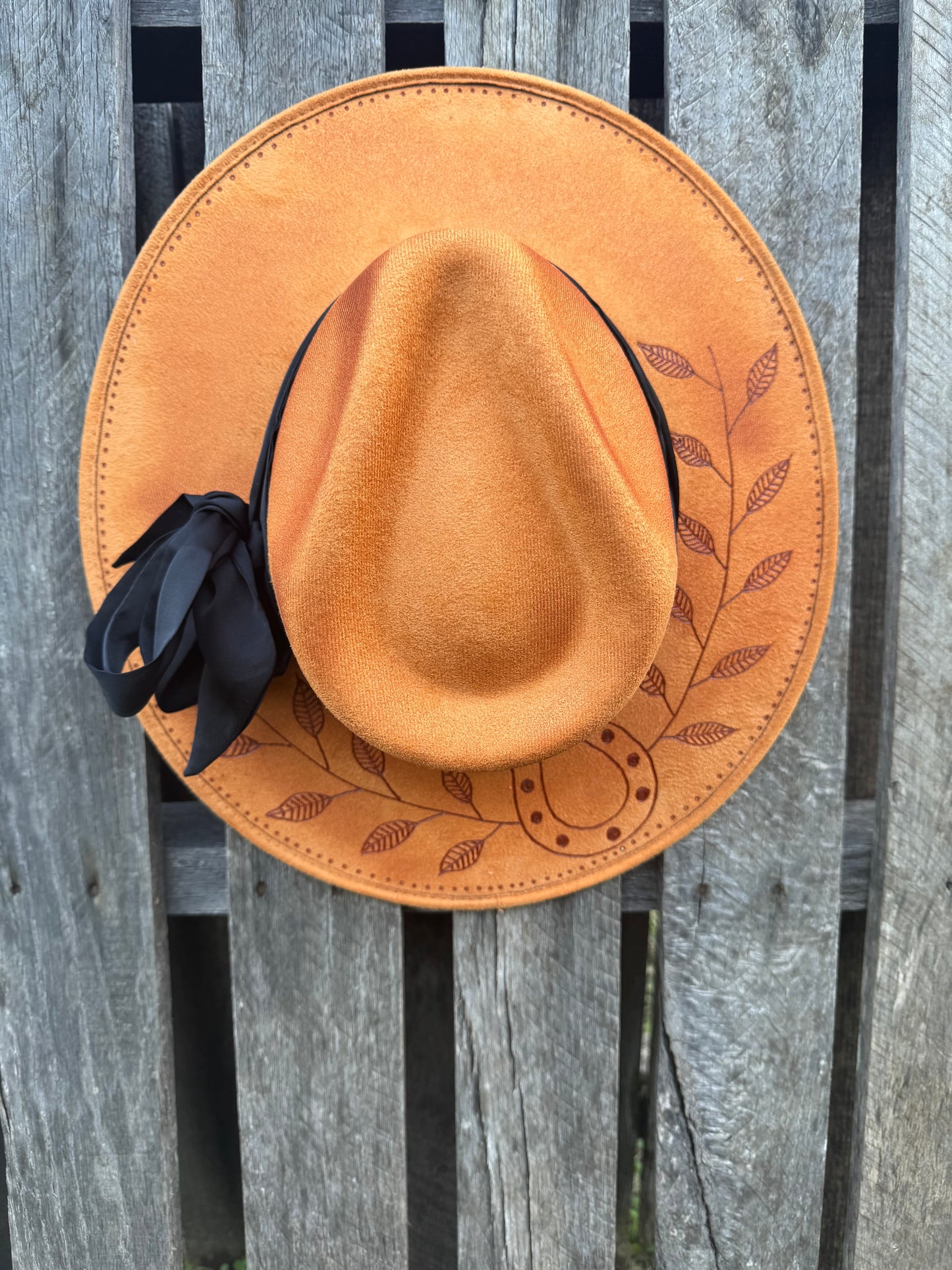 The Rustic Leaf - medium